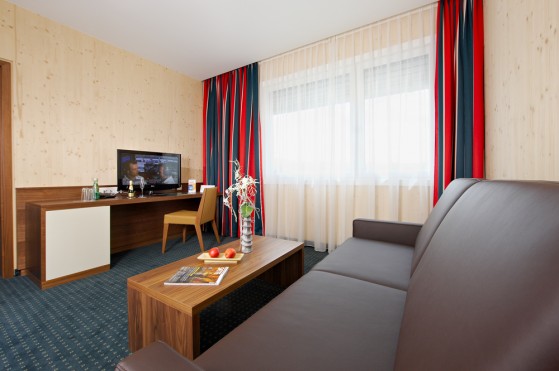 MT - HOTEL murtal steiermark zeltweg g.jpg